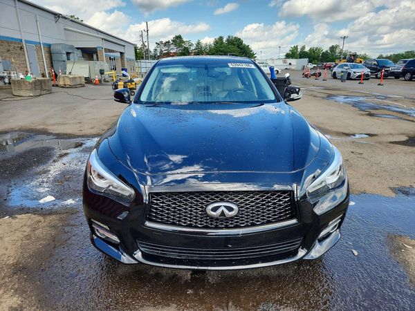 2015 INFINITI Q50