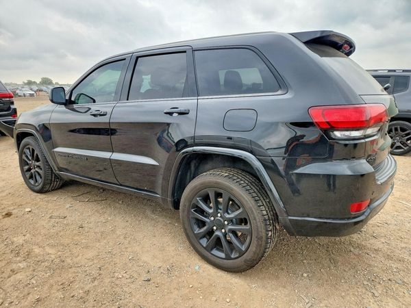 2017 JEEP GRAND CHEROKEE LAREDO 4X4