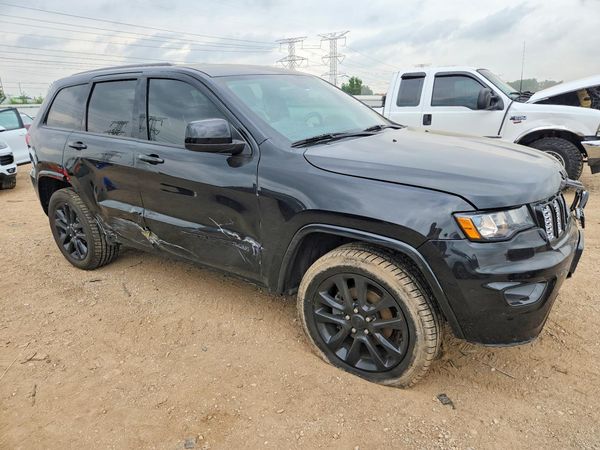 2017 JEEP GRAND CHEROKEE LAREDO 4X4
