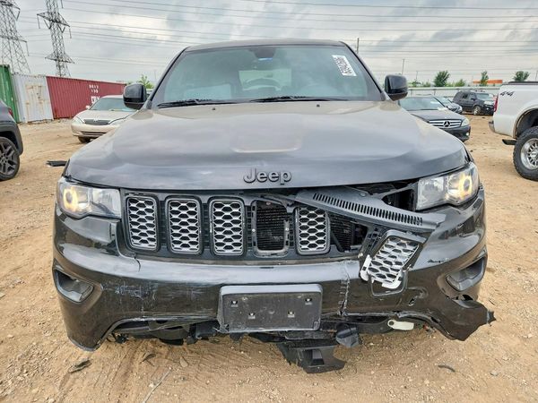 2017 JEEP GRAND CHEROKEE LAREDO 4X4