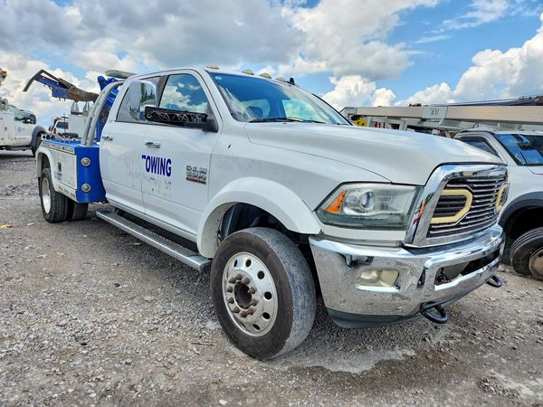 2015 RAM 5500 CREW CAB CHASSIS