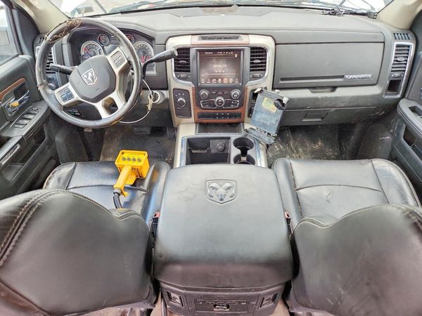 2015 RAM 5500 CREW CAB CHASSIS