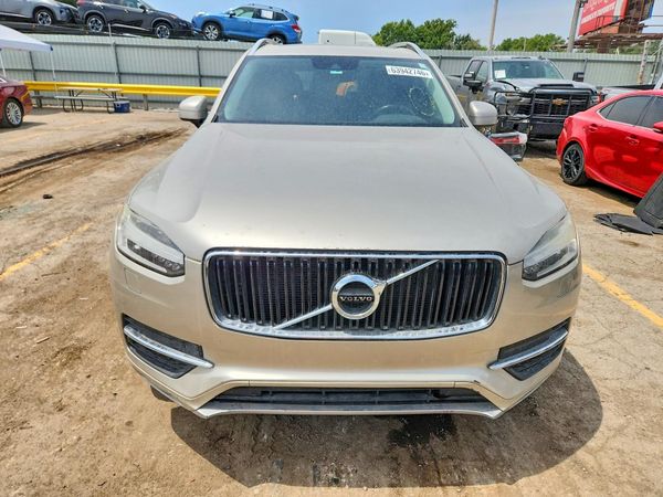2016 VOLVO XC90 SV42 Momentum