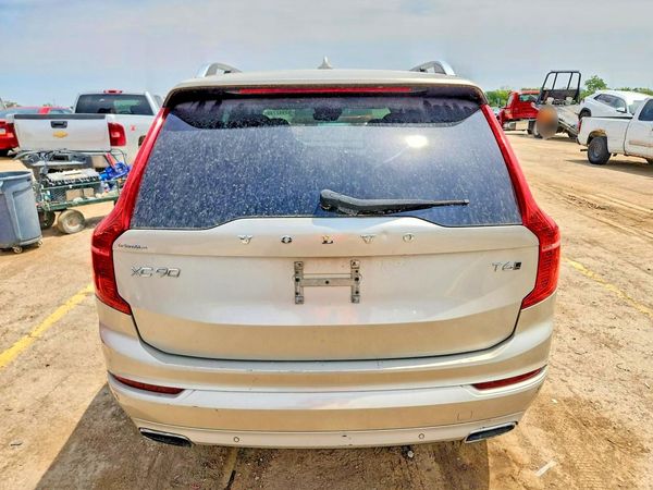 2016 VOLVO XC90 SV42 Momentum