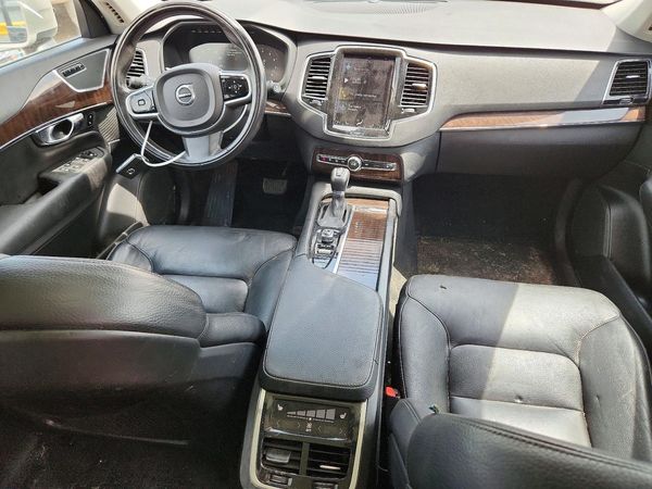 2016 VOLVO XC90 SV42 Momentum
