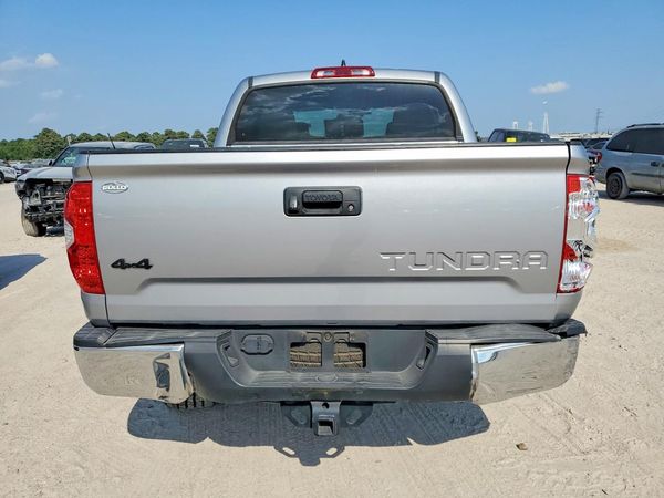 2021 TOYOTA TUNDRA SR5 grade
