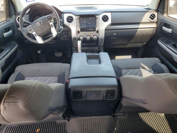 2021 TOYOTA TUNDRA SR5 grade