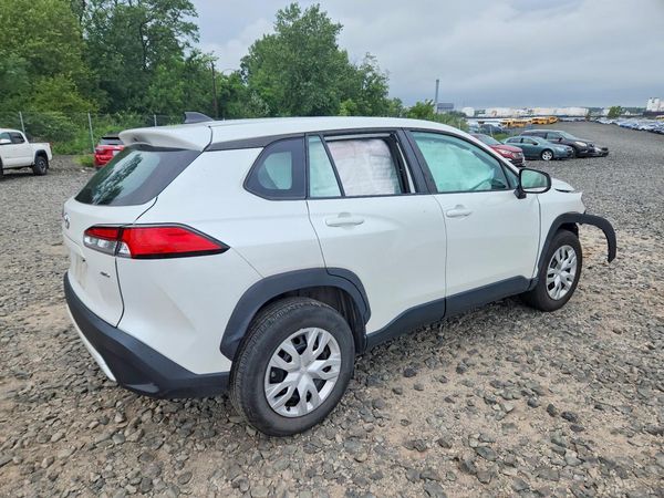 2022 TOYOTA COROLLA CROSS L