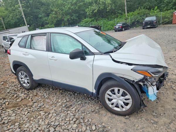 2022 TOYOTA COROLLA CROSS L