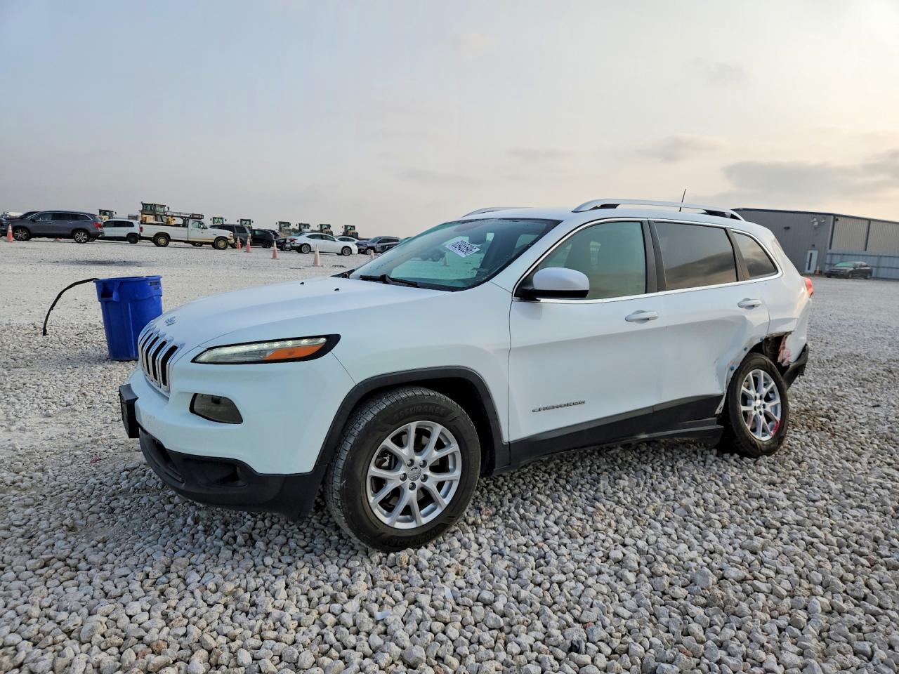 2017 JEEP CHEROKEE LATITUDE FWD
