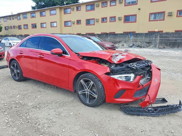 2019 MERCEDES-BENZ A A220