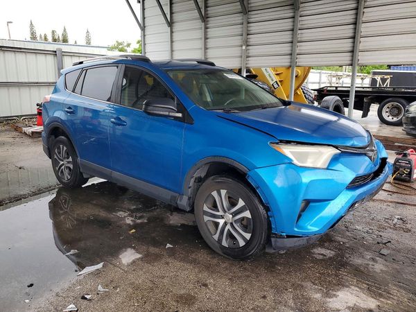 2018 TOYOTA RAV4 LE