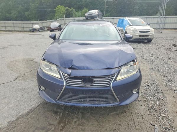 2015 LEXUS ES