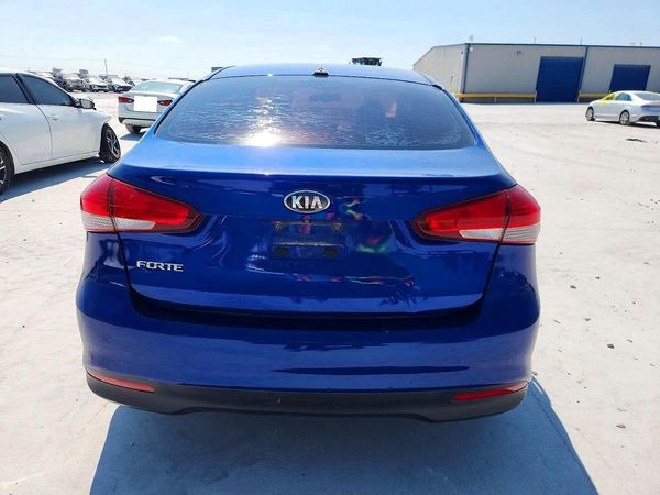 2017 KIA FORTE LX Popular, S