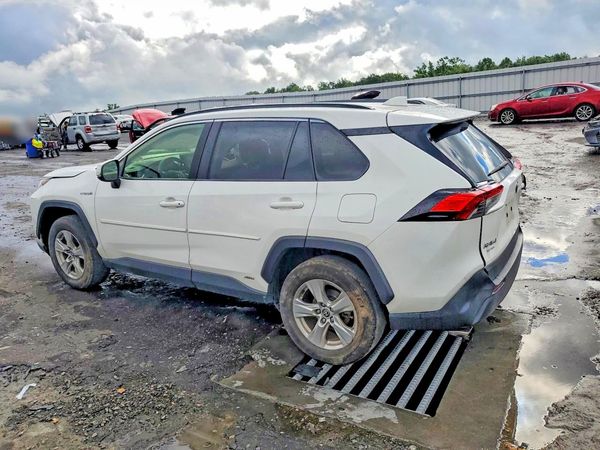 2021 TOYOTA RAV4 XLE HV