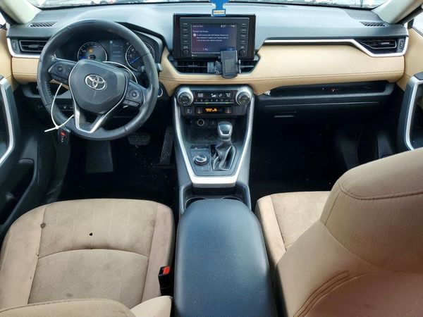 2021 TOYOTA RAV4 XLE HV