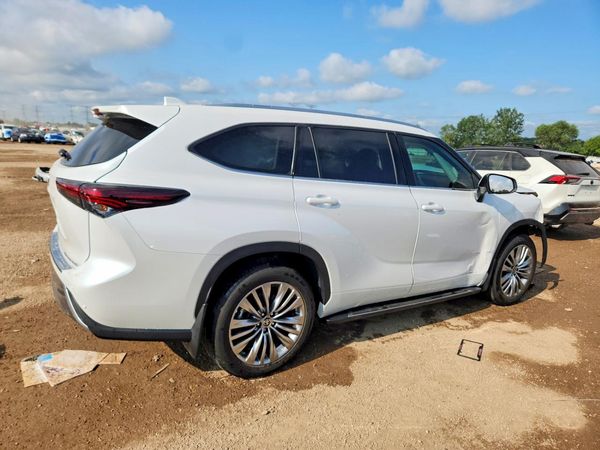 2024 TOYOTA HIGHLANDER