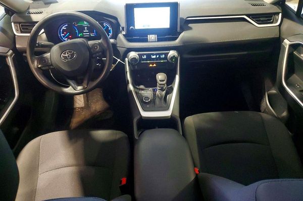 2024 TOYOTA RAV4 LE