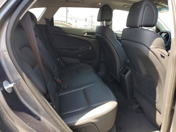 2018 HYUNDAI TUCSON