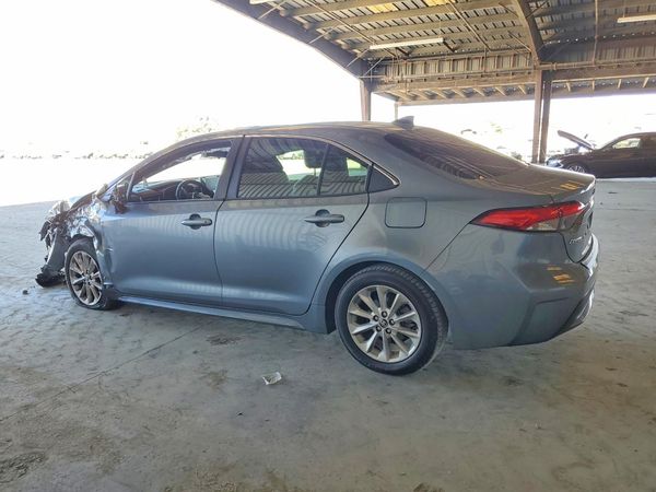 2020 TOYOTA COROLLA XLE