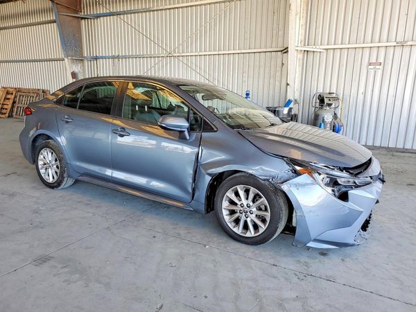 2020 TOYOTA COROLLA XLE