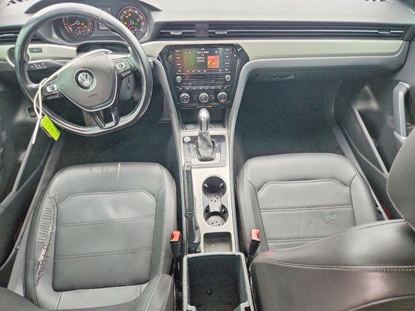 2020 VOLKSWAGEN PASSAT SE