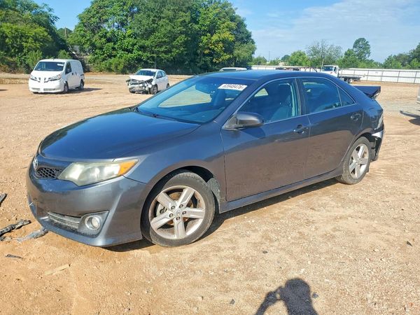 2013 TOYOTA CAMRY