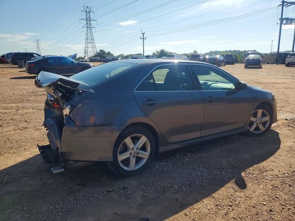 2013 TOYOTA CAMRY