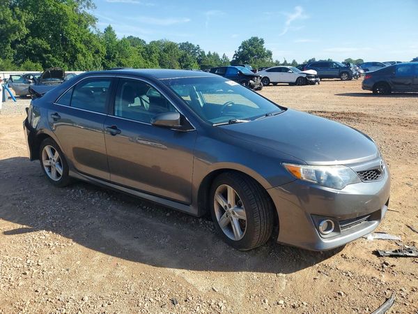 2013 TOYOTA CAMRY