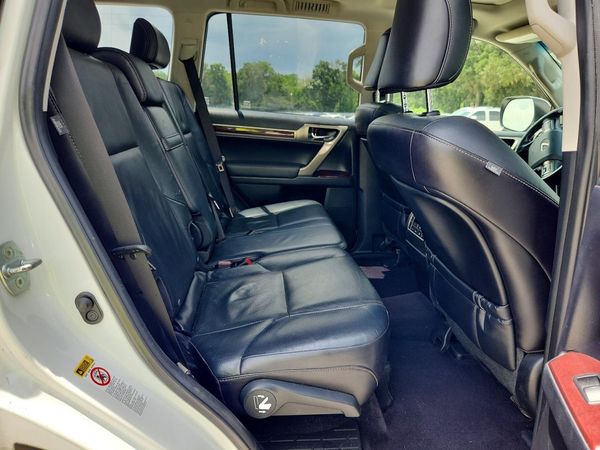 2016 LEXUS GX 460