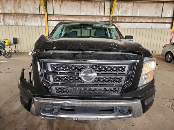 2020 NISSAN TITAN
