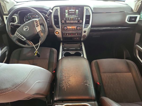 2020 NISSAN TITAN