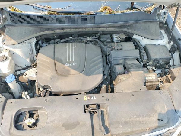 2016 KIA SORENTO L / LX