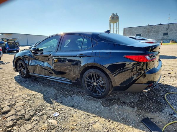 2025 TOYOTA CAMRY