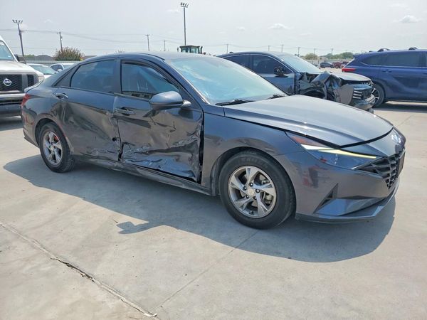 2022 HYUNDAI ELANTRA