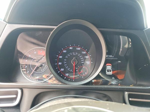 2022 HYUNDAI ELANTRA