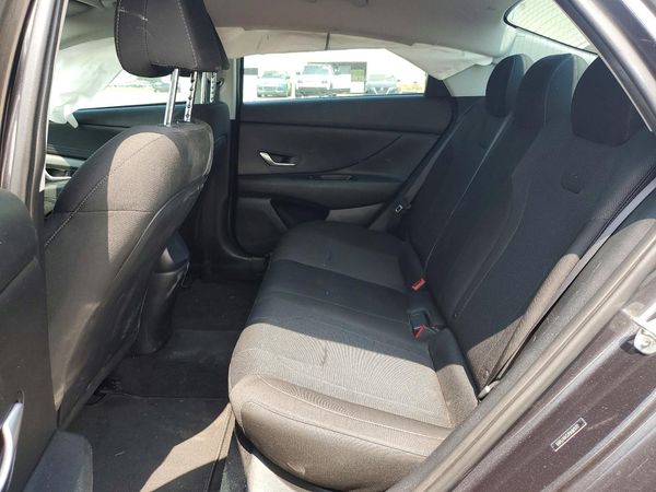 2022 HYUNDAI ELANTRA