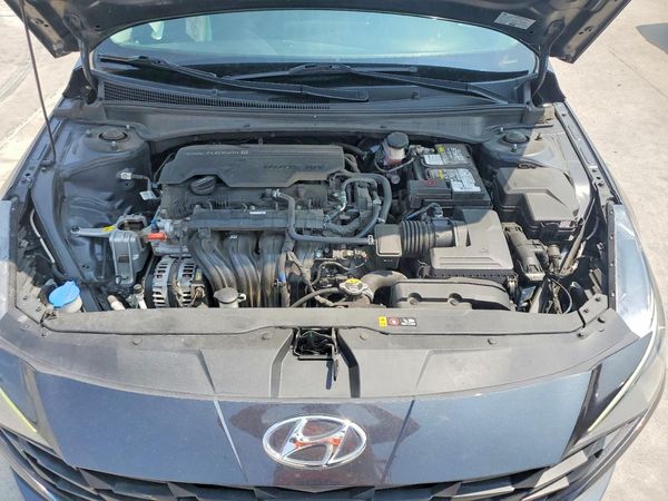 2022 HYUNDAI ELANTRA
