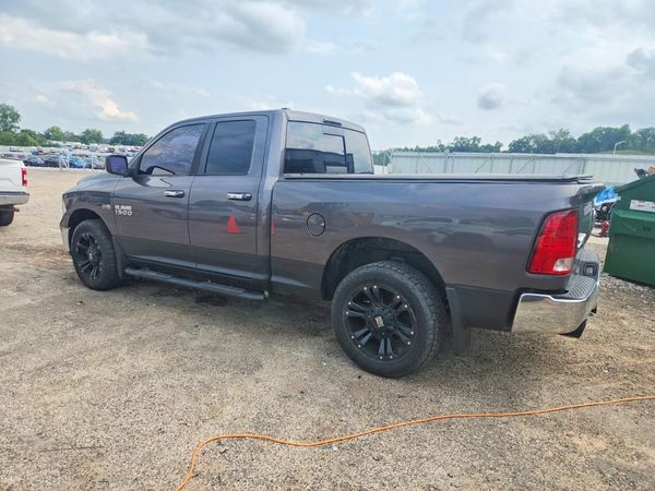 2015 RAM 1500 SLT