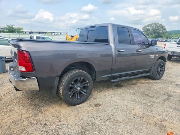 2015 RAM 1500 SLT
