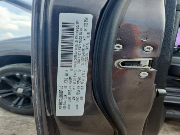 2015 RAM 1500 SLT