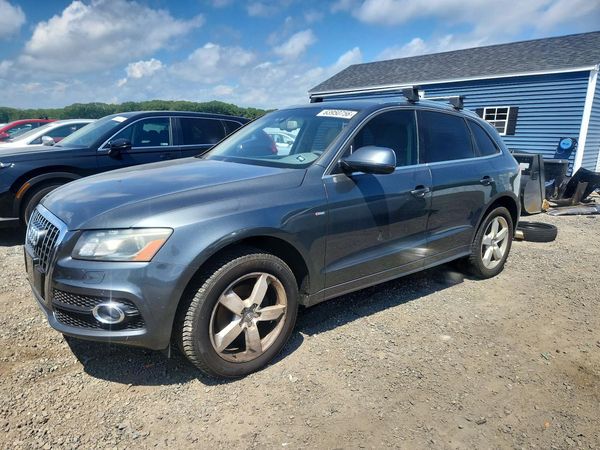 2012 AUDI Q5 Premium Plus