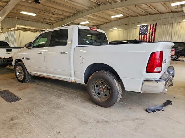 2018 RAM 1500 SLT