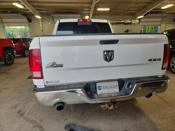 2018 RAM 1500 SLT
