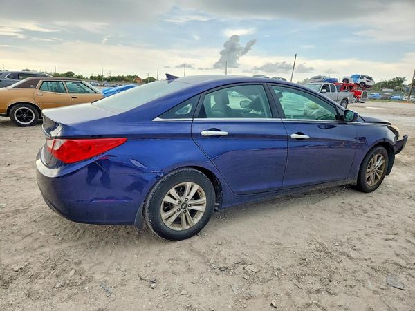 2012 HYUNDAI SONATA