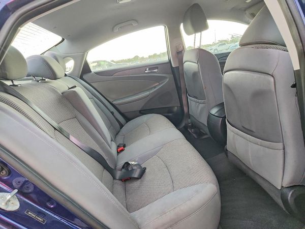 2012 HYUNDAI SONATA
