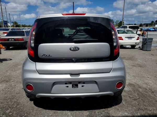 2017 KIA SOUL Base