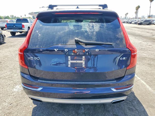 2016 VOLVO XC90