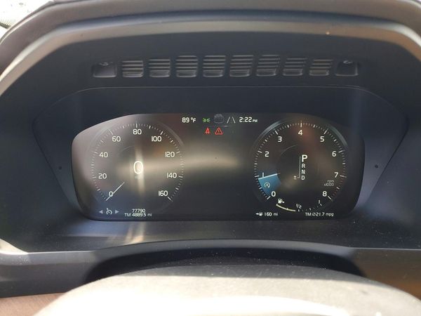 2016 VOLVO XC90