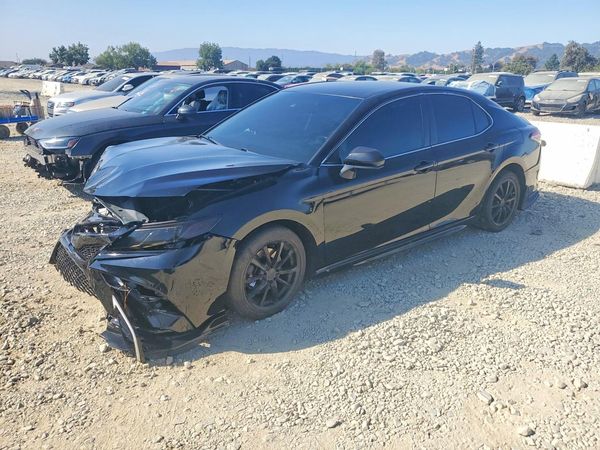 2019 TOYOTA CAMRY — DSFA — Front 3/4